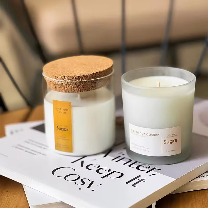 AIKUN Customized Relaxing Lavender Fragrant Scented Glass Candles Luxury Scented Candles Perfect for Creating Ambiance With Lids