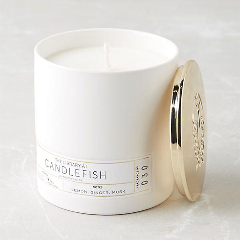 AIKUN Popular Natural Soy Wax Custom Box Highly Aromatic Candle for Home Decor Relaxation Ceramic Scented Candle