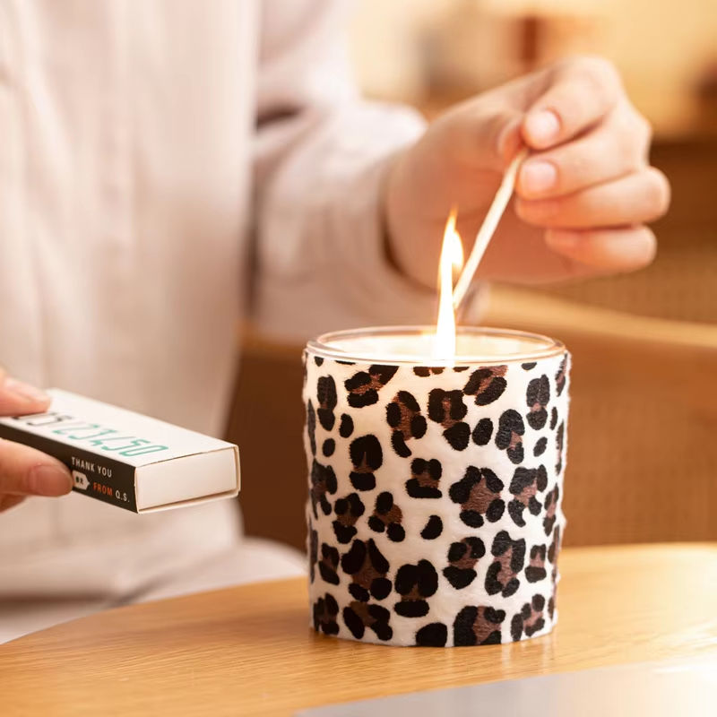 AIKUN Popular Natural Soy Wax Scented Candle Custom Label Eco Friendly Aromatherapy for Home Spa Wedding Candle