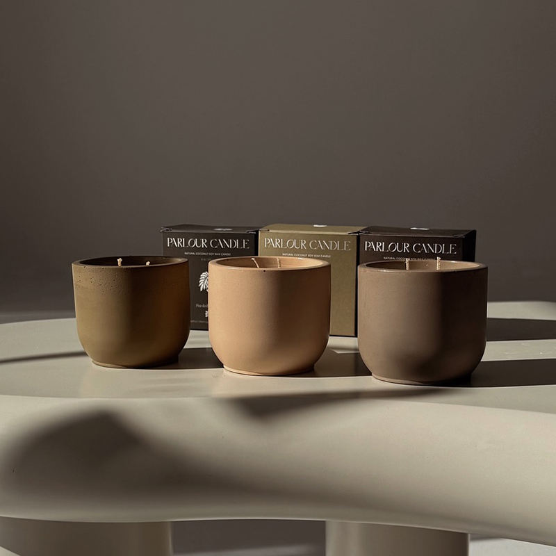 AIKUN Popular Eco Friendly Custom Label Scented Soy Wax Ceramic Jar Candle for Home Spa Yoga Relaxation Candle