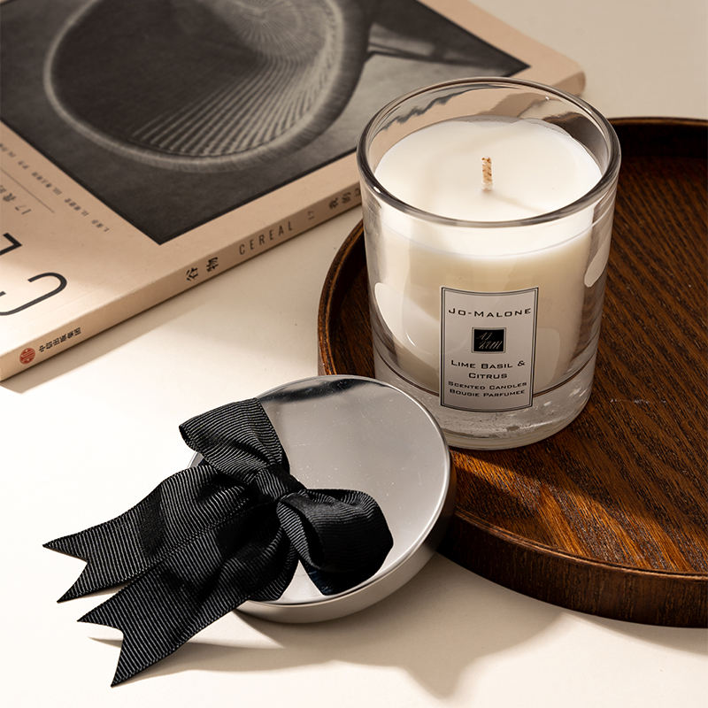 AIKUN Custom Luxury Soy Wax Scent Label Box Scented Candles for Home Decor Living Room Bedroom