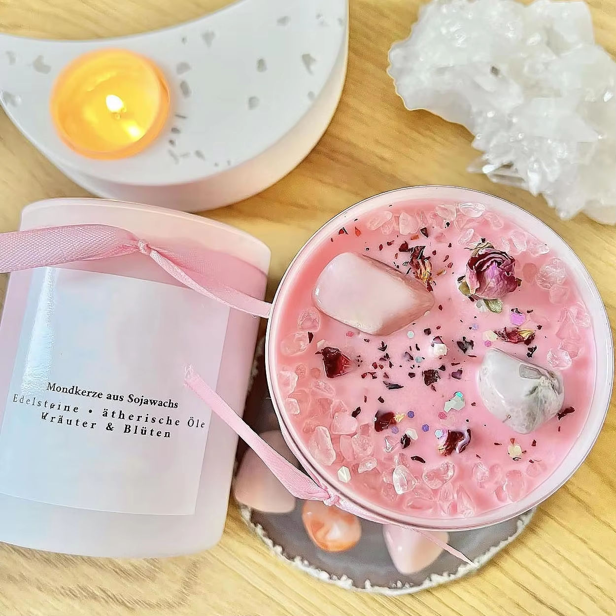 AIKUN Hand Poured Decorative Container Box Customized Logo Fragrance Custom Crystal Scented Candle for Relaxation