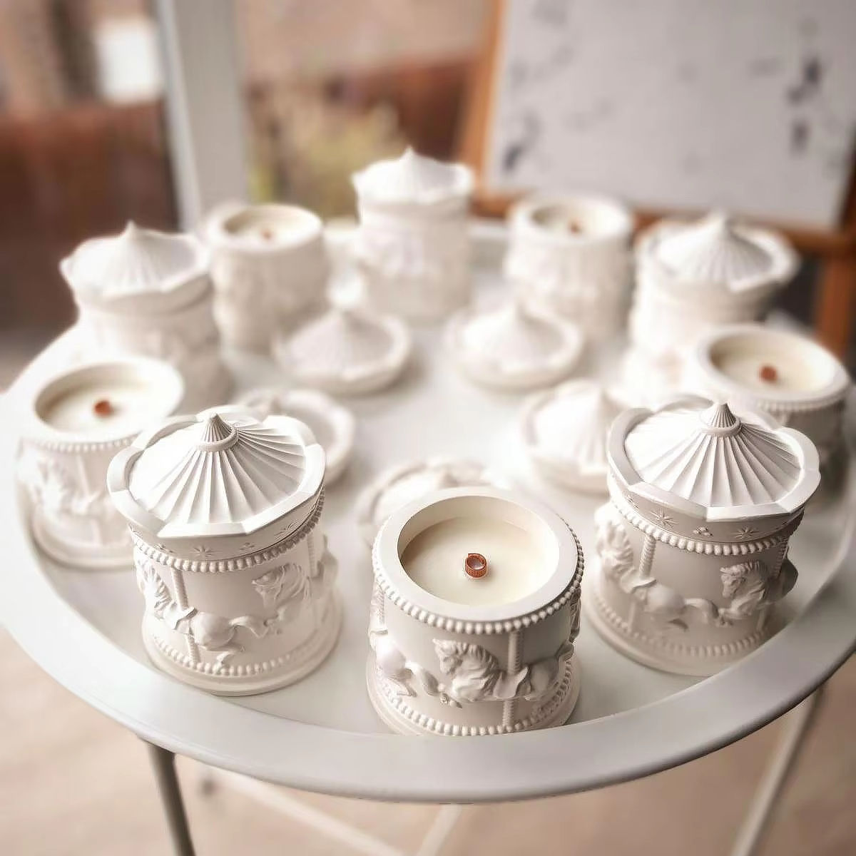 AIKUN Eco Friendly Cup Tailored Gift Packaging Scent Custom Creative Aromatherapy Candle for Home Decor