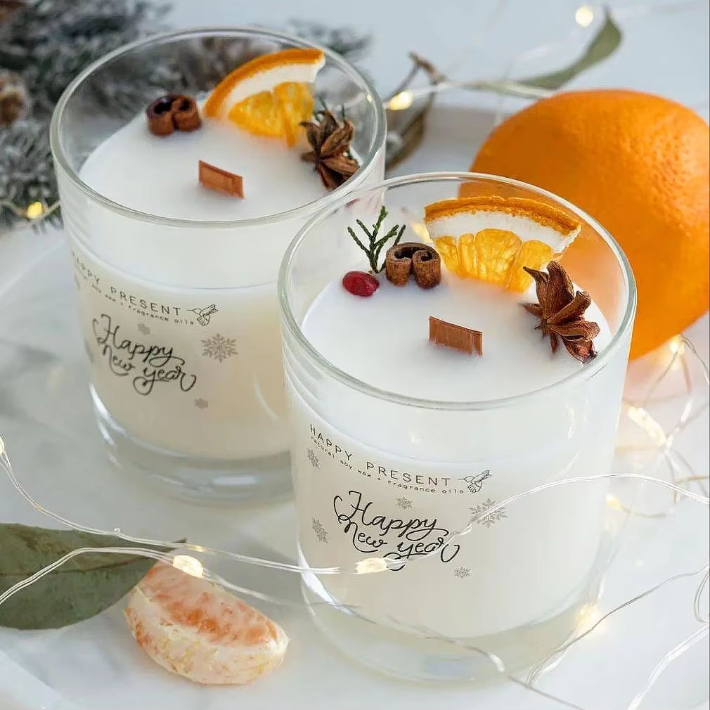 AIKUN Organic Essential Oil Glass Personalized Label Aroma Custom Scented Candle for Hotel Home Decoration