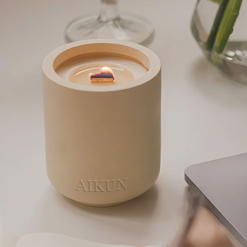 AIKUN Long Lasting Soy Wax Fragrance Ceramic Jar Aroma Candles for Bedroom Aromatherapy Spa