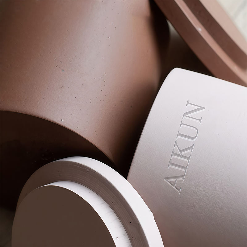 AIKUN Long Lasting Ceramic Vessel Packaging Tag Fragrance Scented Candles for Living Room Home Decoration