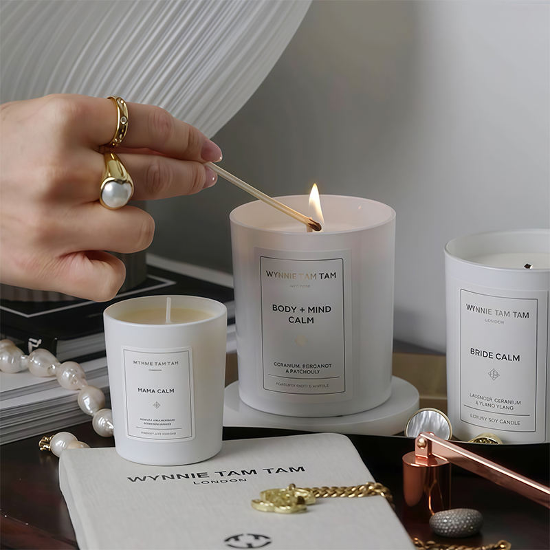 AIKUN Handmade Luxury Glass Jar Customization Aroma Scented Candles for Wedding Party Home Decoration