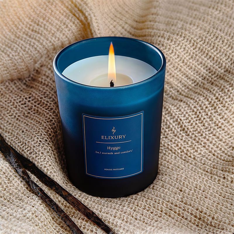 AIKUN Luxury Soy Wax Long Lasting Label Design Personalized Fragrance Scented Candles for Home Decoration